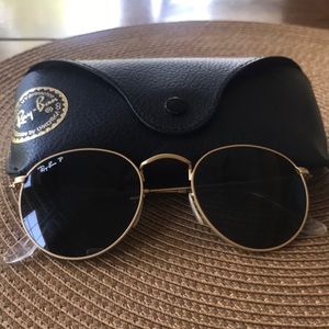 Ray-Ban Round Metal Polarized Sunglasses